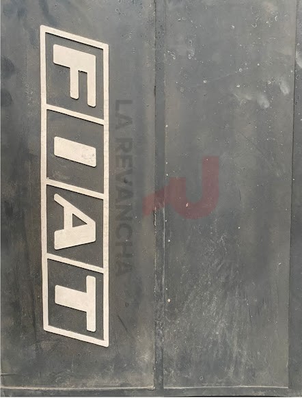 Guardafango de goma FIAT 560 x 460mm Trasero