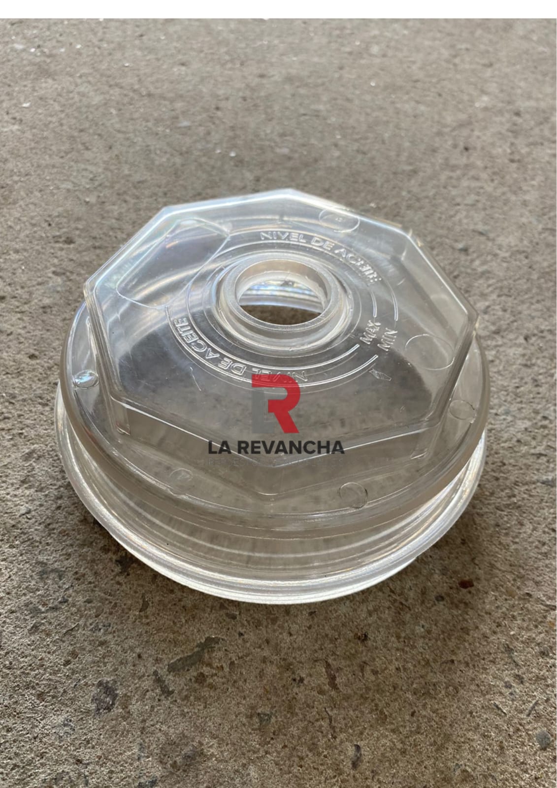 Taza plastica UNIVERSAL a rosca c/tapon nivel de aceite